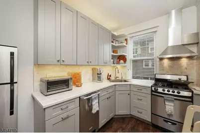2 Altamont Ct #7, Morristown, NJ 07960 - Photo 5