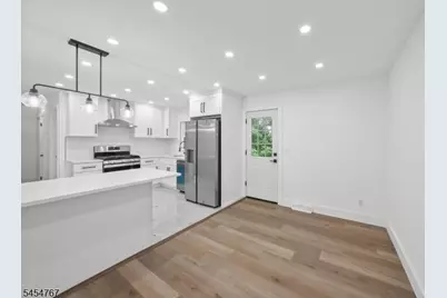 1834 Holly Rd, North Brunswick Township, NJ 08902 - Photo 19