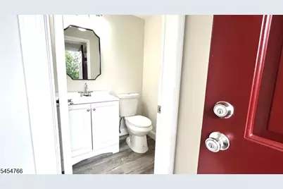 162 McNair Ct, Franklin Township, NJ 08873 - Photo 11