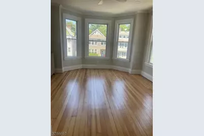 8 Swaine Pl, West Orange Township, NJ 07052 - Photo 3