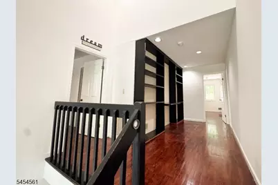 15 Averell Dr, Parsippany, NJ 07950 - Photo 9