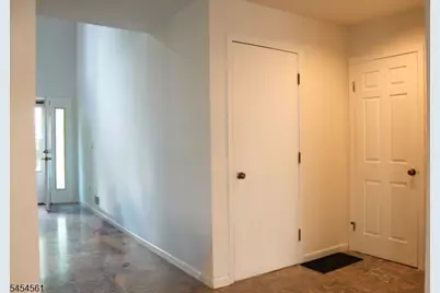 15 Averell Dr, Parsippany, NJ 07950 - Photo 3