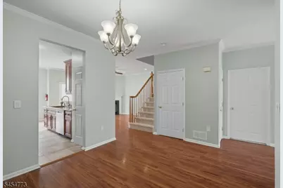 13 Reins Ct, Franklin Township, NJ 08873 - Photo 9