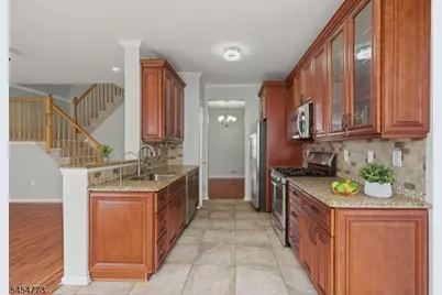 13 Reins Ct, Franklin Township, NJ 08873 - Photo 17