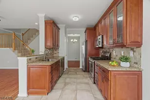 13 Reins Ct, Franklin Township, NJ 08873 - Photo 17