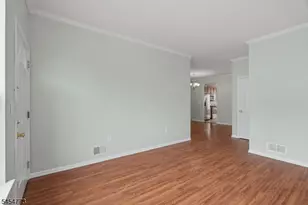 13 Reins Ct, Franklin Township, NJ 08873 - Photo 5