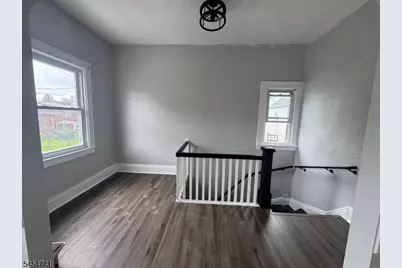 28 Onyx Ct, Passaic, NJ 07055 - Photo 3
