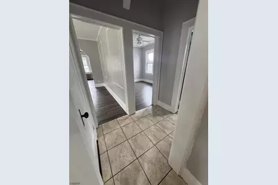 28 Onyx Ct, Passaic, NJ 07055 - Photo 7