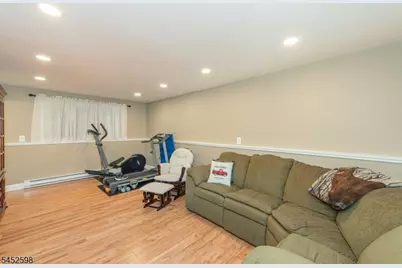 115 New York Ave, Jefferson Township, NJ 07849 - Photo 19