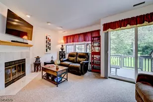 20E Quincy Ln, West Milford, NJ 07480 - Photo 7