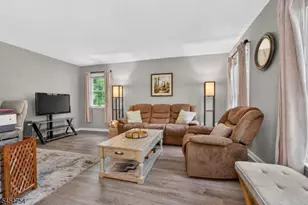 7 Ike Williams Rd, Hampton Township, NJ 07860 - Photo 9