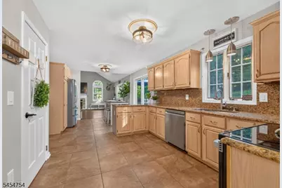 7 Ike Williams Rd, Hampton Township, NJ 07860 - Photo 11