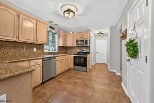 7 Ike Williams Rd, Hampton Township, NJ 07860 - Photo 11