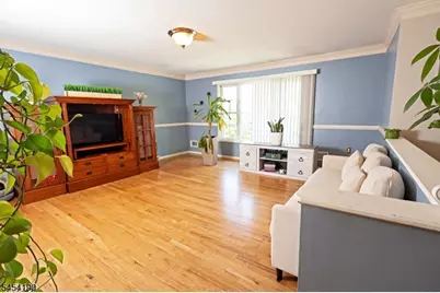 10 Davis Ave, Dover, NJ 07801 - Photo 3