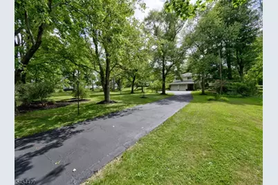 548 Garretson Rd, Bridgewater, NJ 08807 - Photo 3