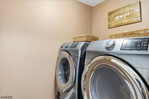 153 Rock Rd, Wayne Twp., NJ 07470 - Photo 9