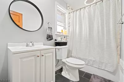 260 W Franklin St, Bound Brook, NJ 08805 - Photo 15