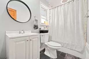 260 W Franklin St, Bound Brook, NJ 08805 - Photo 15