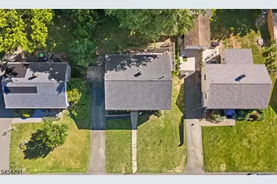 150 Barbara Dr, North Plainfield, NJ 07062 - Photo 3