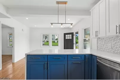 7 Franklin Ave, Montclair, NJ 07042 - Photo 15