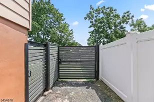 170 Hillside Terrace, Irvington, NJ 07111 - Photo 23