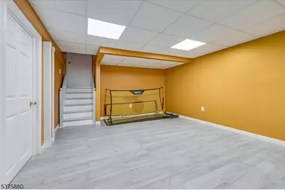 106 Greenwood Dr, Millburn, NJ 07041 - Photo 13