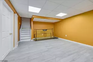 106 Greenwood Dr, Millburn, NJ 07041 - Photo 13