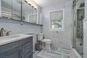 106 Greenwood Dr, Millburn, NJ 07041 - Photo 11