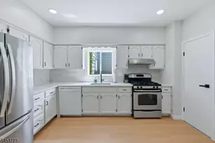 42 Lawrence St, Bloomfield, NJ 07003 - Photo 11