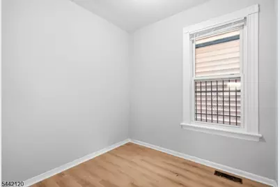 279 N 4th St, Paterson, NJ 07522 - Photo 19