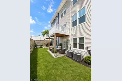 9 Raritan Cv, Keyport, NJ 07735 - Photo 3