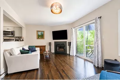 1 Mt Vernon Square, Verona Twp., NJ 07044 - Photo 9