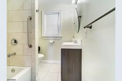285 Claremont Ave #2, Montclair, NJ 07042 - Photo 11