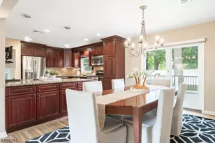 49 Country Club Ln, Springfield, NJ 07081 - Photo 15