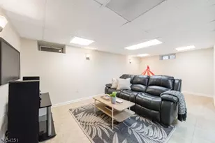 49 Country Club Ln, Springfield, NJ 07081 - Photo 29