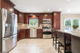 49 Country Club Ln, Springfield, NJ 07081 - Photo 11
