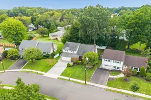 49 Country Club Ln, Springfield, NJ 07081 - Photo 33