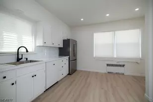 39 Hurden St, Hillside, NJ 07205 - Photo 11