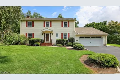 10 Canterbury Pl, Cranford Township, NJ 07016 - Photo 1