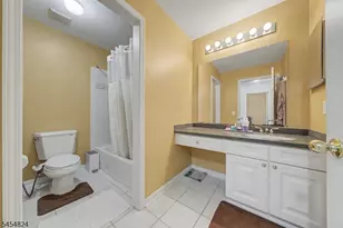 214 Levinberg Ln, Wayne Twp., NJ 07470 - Photo 17