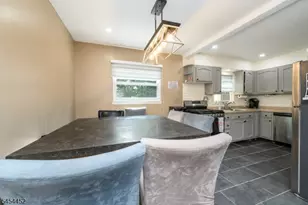 72 Lawrence Dr, Hackettstown, NJ 07840 - Photo 9