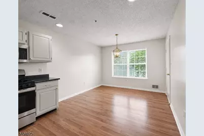 151 Prestwick Way, Edison Twp., NJ 08820 - Photo 9