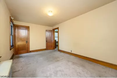 862 Gibbons Ct, Elizabeth, NJ 07202 - Photo 17