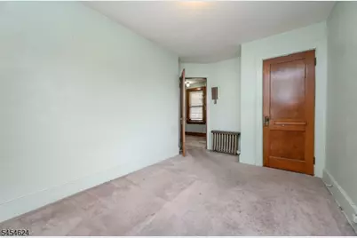 862 Gibbons Ct, Elizabeth, NJ 07202 - Photo 19
