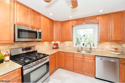 8-51 Henderson Blvd, Fair Lawn, NJ 07410 - Photo 9