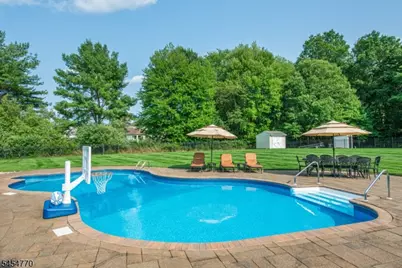 10 Earhart Dr, Roxbury Township, NJ 07876 - Photo 35