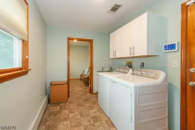 10 Earhart Dr, Roxbury Township, NJ 07876 - Photo 29