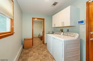 10 Earhart Dr, Roxbury Township, NJ 07876 - Photo 29
