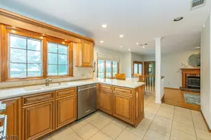 10 Earhart Dr, Roxbury Township, NJ 07876 - Photo 5