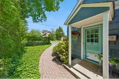 150 W End Pl, Cranford Township, NJ 07016 - Photo 23